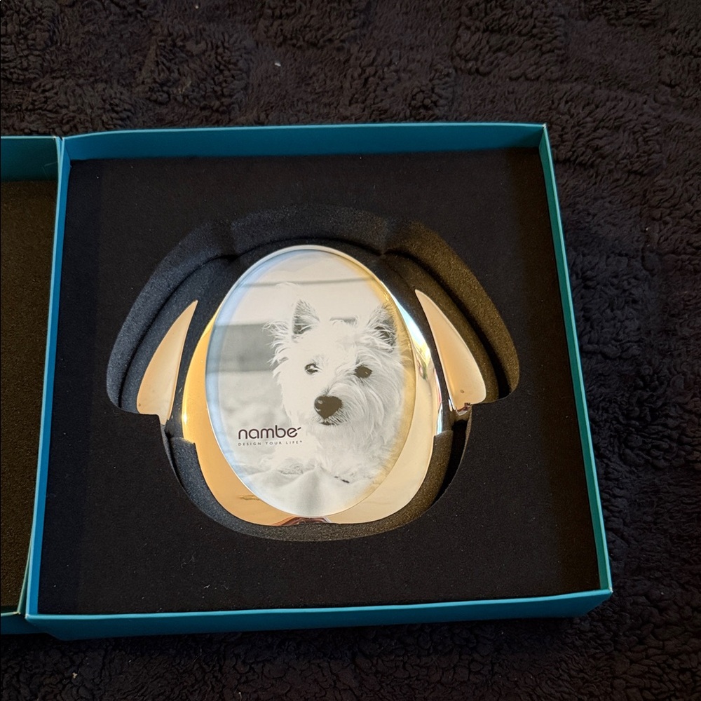 New in box Nambe Silver Oval Dog Picture Frame